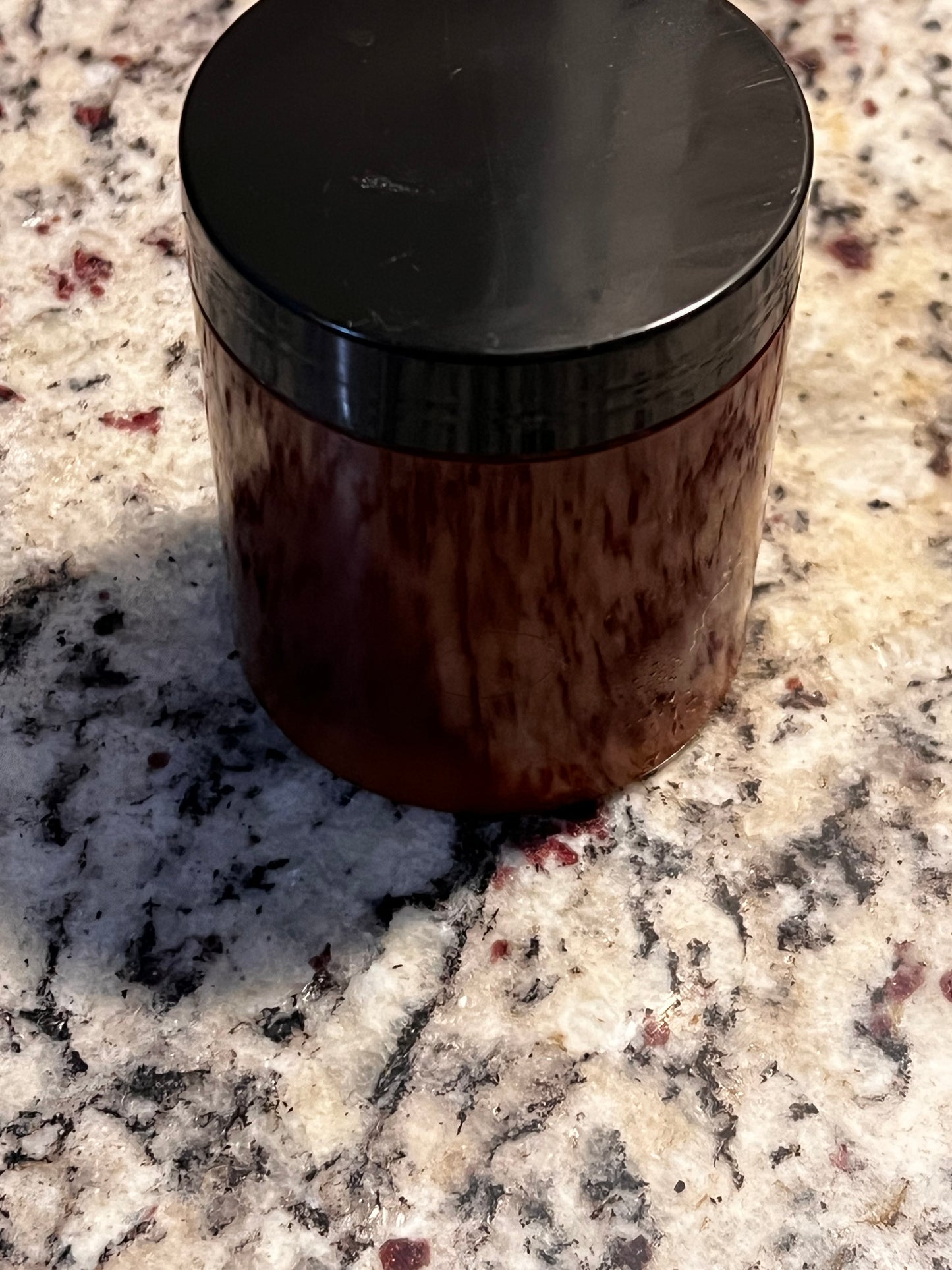 Oil Armor Body Polish – Sugar & Dead Sea Salt Scrub
8 oz Jar | For shower use